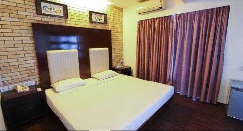 Fabhotel Savoy Suites Mumbai Airport Buitenkant foto