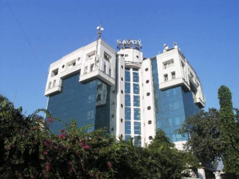 Fabhotel Savoy Suites Mumbai Airport Buitenkant foto