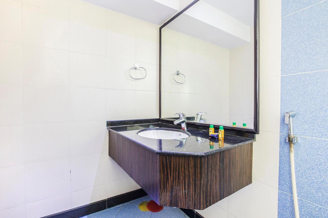 Fabhotel Savoy Suites Mumbai Airport Buitenkant foto