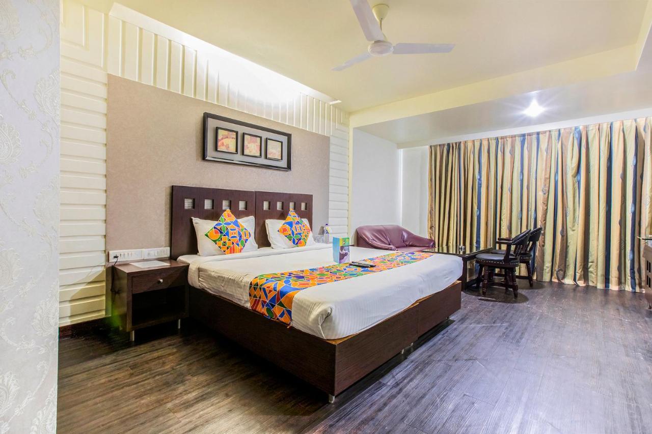 Fabhotel Savoy Suites Mumbai Airport Buitenkant foto